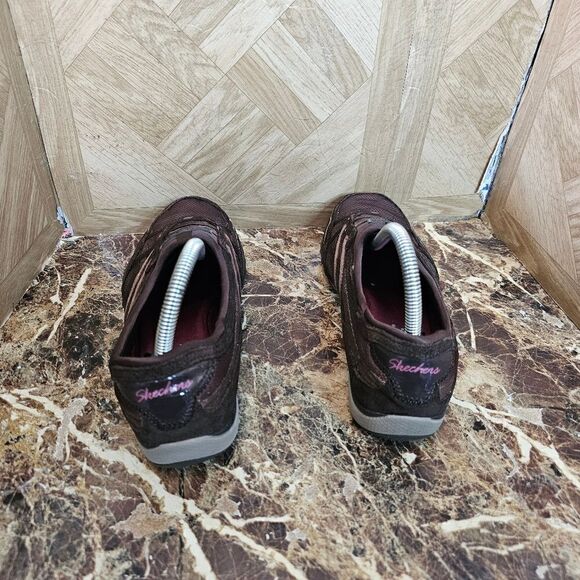 Skechers women's Relaxed fit plus memory foam slip-on shoes size 8.5.   260 - Picture 10 of 11